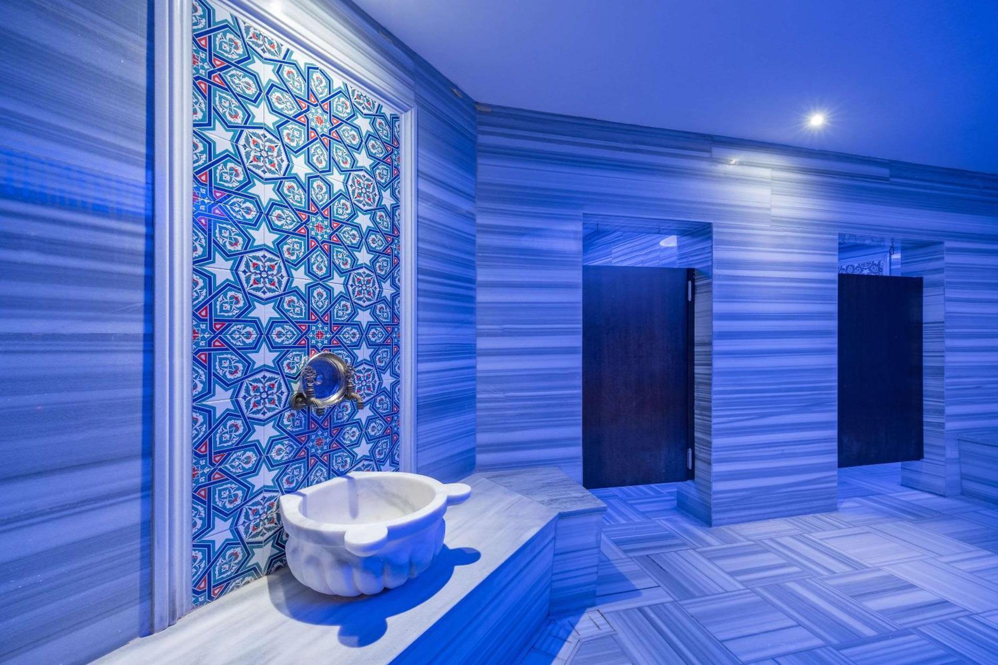 Clarion Hotel Istanbul Mahmutbey Экстерьер фото